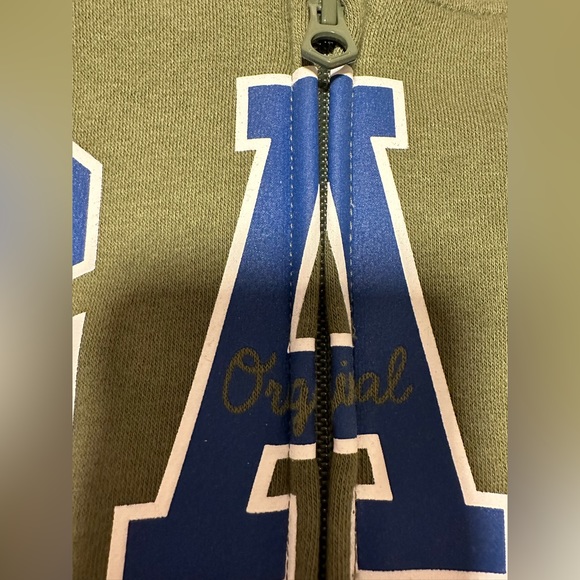 Gap - Picture 2 of 5